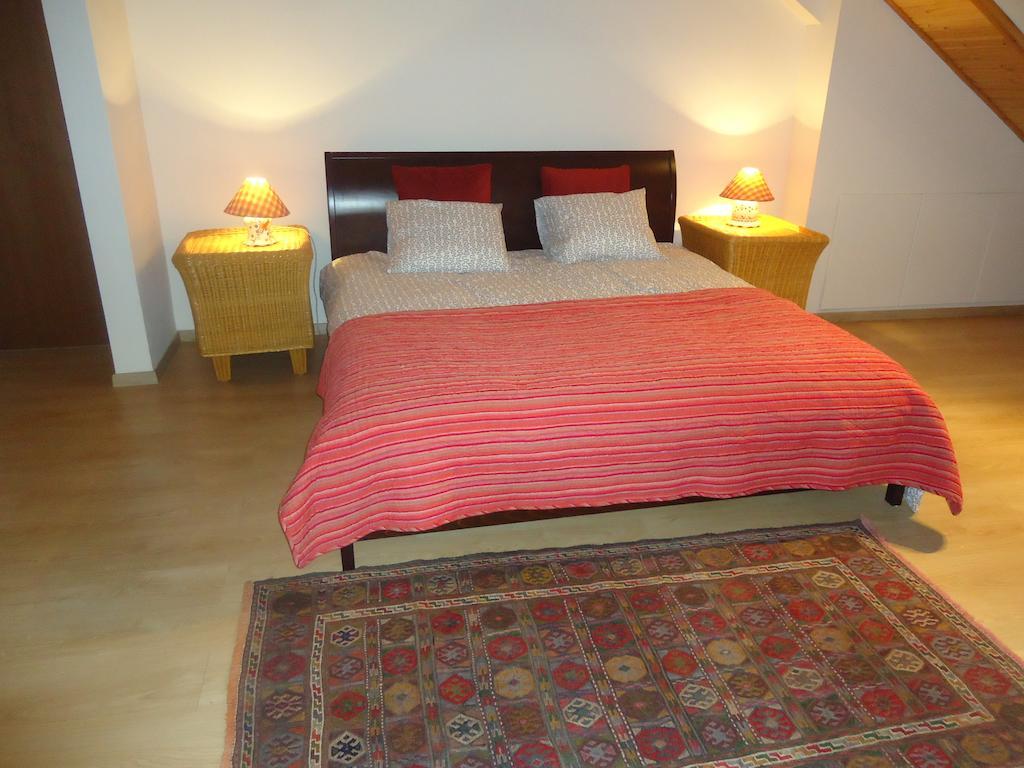 איוס אנטאנאסיוס Petralona Apartment מראה חיצוני תמונה
